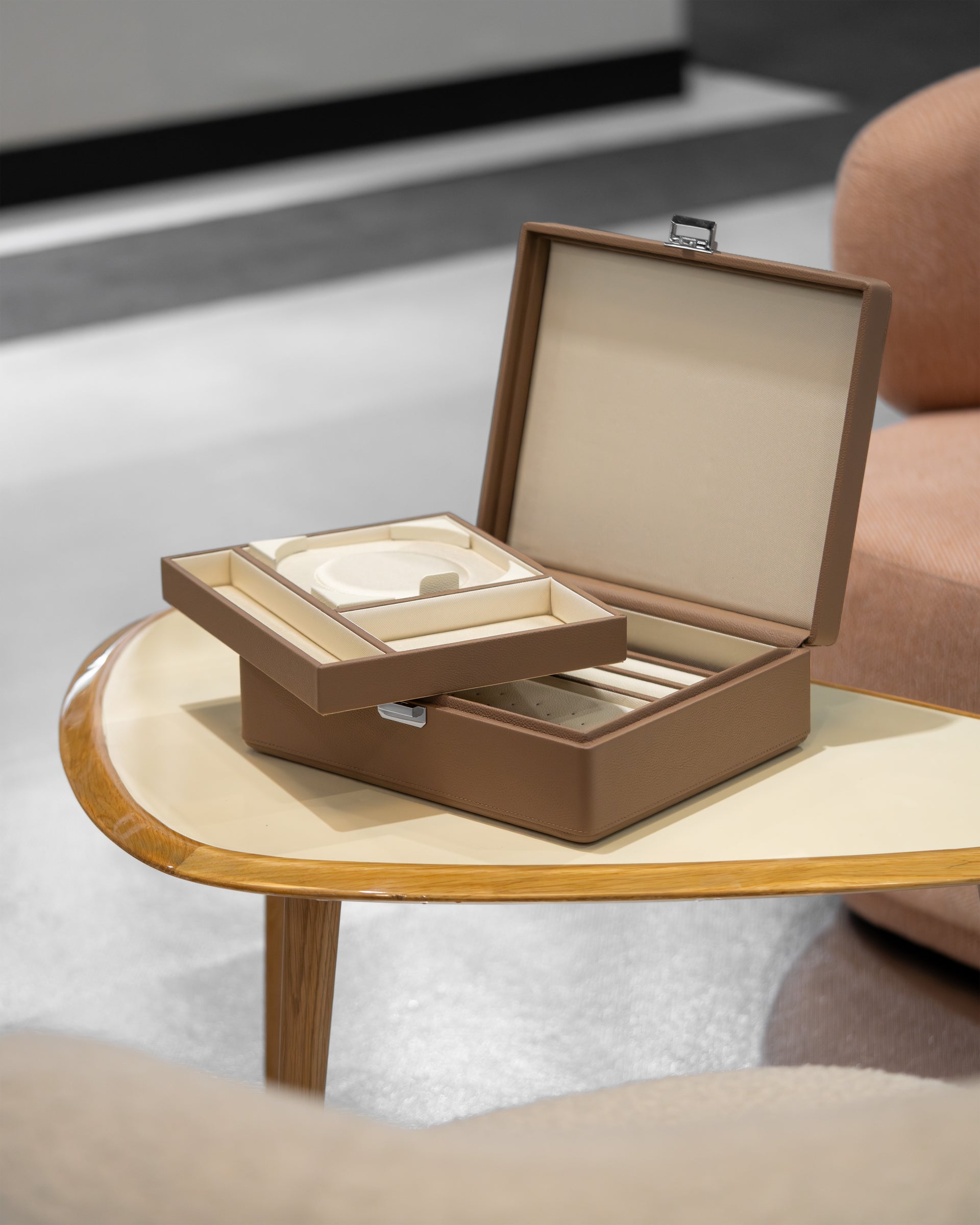Scatola del Tempo leather jewellrery box : Exceptional materials
