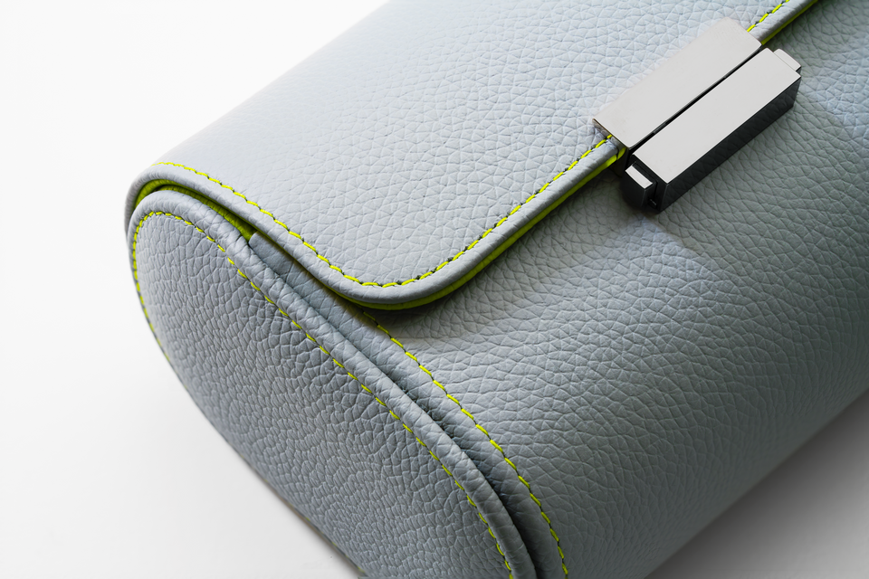 Pochette 2: Pearl Grey Grenn Anise leather watch roll