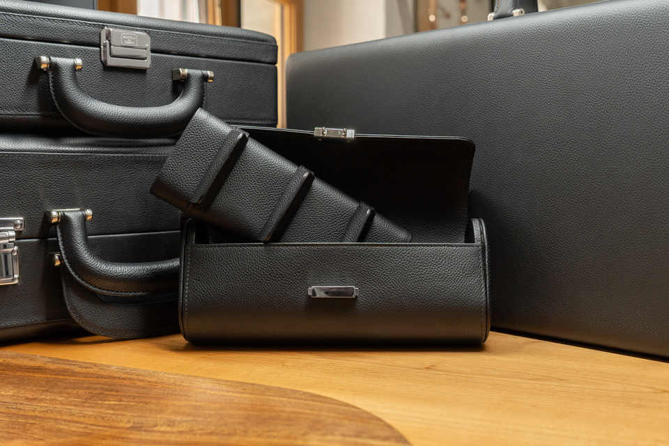 Leather watch roll: Pochette 4 Intense Black