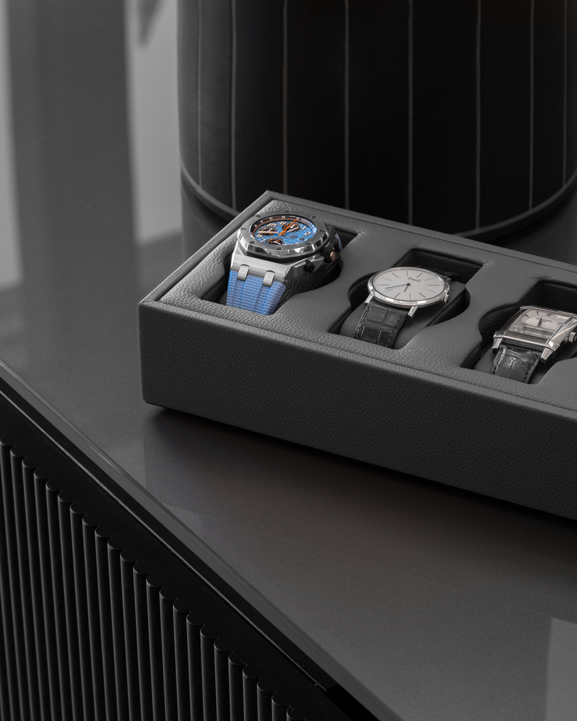 Scatola del Tempo leather watch trays : Functional elegance