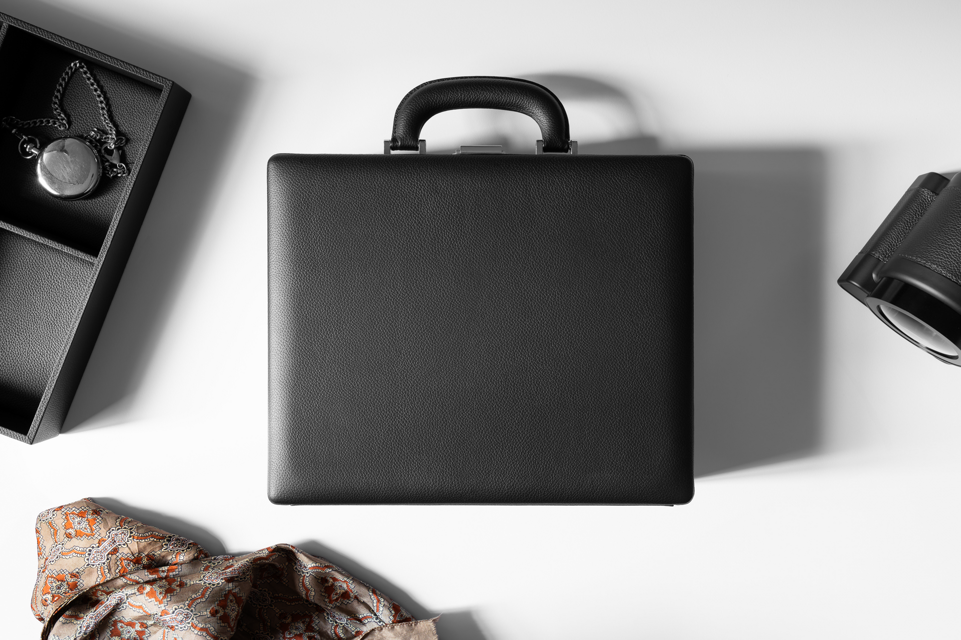 Valigetta: Intense Black leather watch travel case
